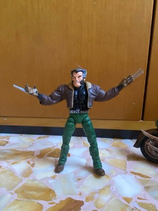Toybiz figure Wolverine motorcycle