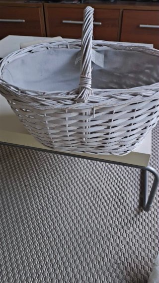 Cesta de mimbre para setas