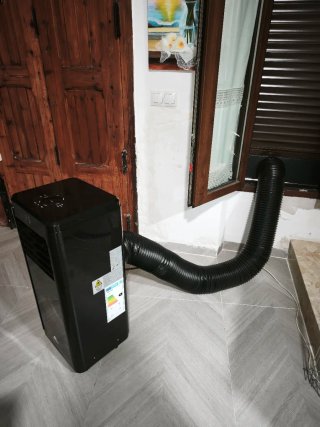 Aire Acondicionado Portátil Predator Negro