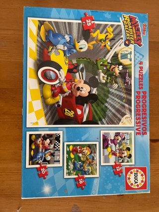 4 Puzzles Mickey y sus Amigos