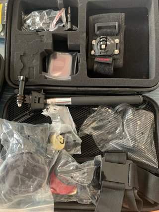 GoPro Hero 7 Negra + Accesorios y Estuche