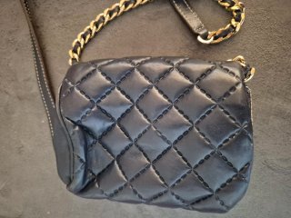 Bolso Carolina Herrera azul  MODELO BIMBA