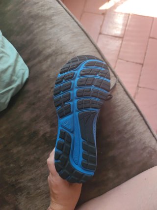 ASICS Gel Cumulus 23 GS Negro/Azul