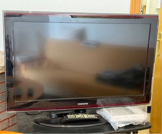 Samsung LCD(37”)
