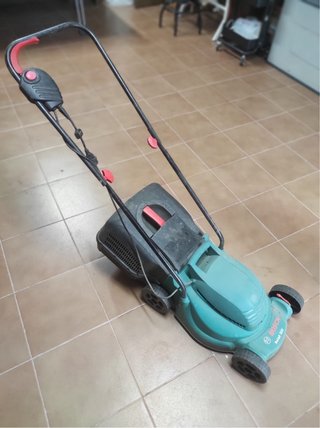 Cortacésped Bosch Rotak 32