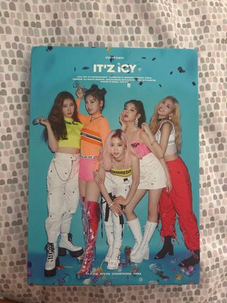 ITZY IT'Z ICY Álbum K-Pop