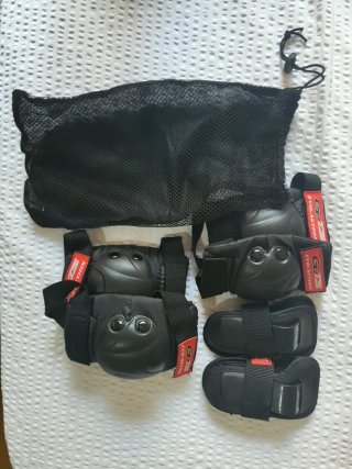 Patines Talla 34-37 + Protecciones + Funda