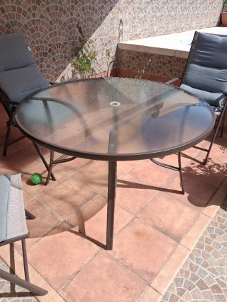 Mesa redonda cristal y metal 120cm gris