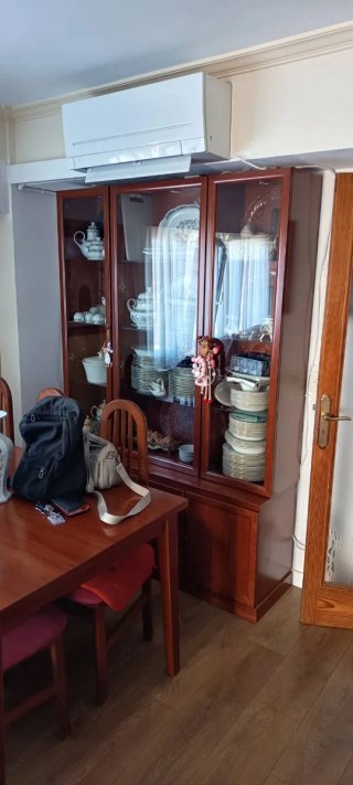 Vitrina Comedor Madera y Cristal