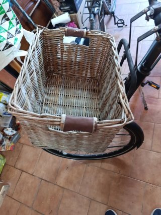 Bicicleta Holandesa con Cesta