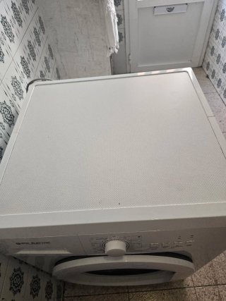 Lavadora Eléctrica Blanca