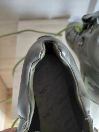Zapatillas Italianas Piel Talla real 45,5. Nuevos.