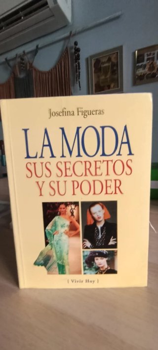 Lote de libros de Moda.