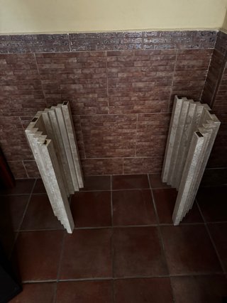 Mesa de salón de mármol travertino