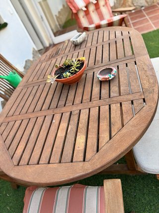 Conjunto mesa y sillas de jardín madera