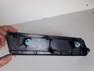 EMBELLECEDOR VENTANILLA IZQ - NISSAN NV200.