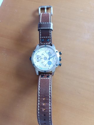Reloj Police Esfera Blanca Correa Cuero