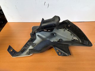 Tapa Lateral derecha Radiador Honda CB 500 F 2016
