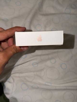 Caja iPhone 16 Pro Max