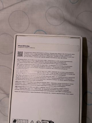 Caja iPhone 16 Pro Max