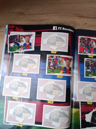 Álbum cromos Liga 2015-16 con 85 pegados