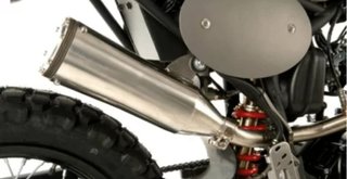 Moto Leonart Tracker 125cc Negra y Dorada