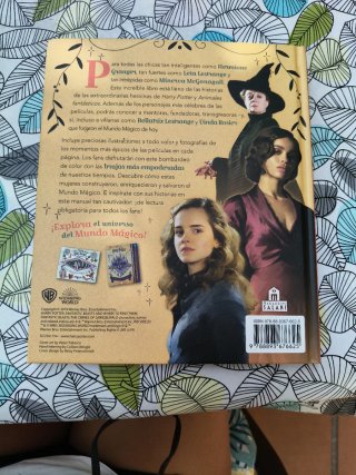 Libro cuentos de brujas