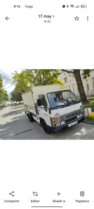 Toyota dina 1996) ((657944467))