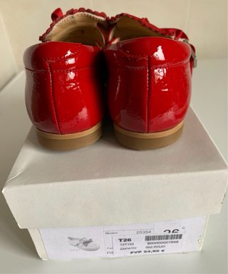 Zapatos rojos charol lazo bebé