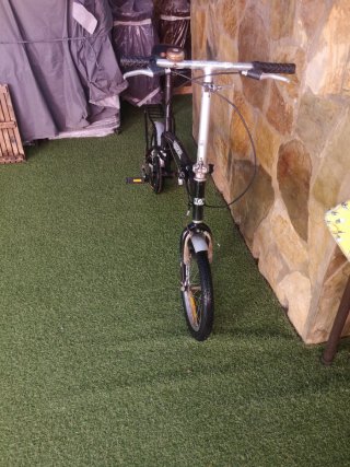 Bicicleta Plegable Negra.Perfecta para usarla.