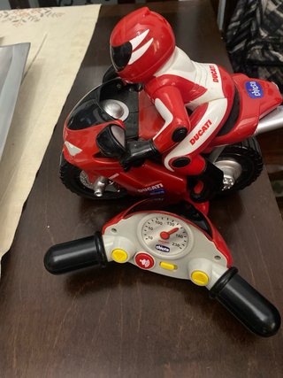 Moto teledirigida Ducati Chicco