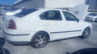 Skoda 20961824 faro antiniebla del izq octavia 1.9
