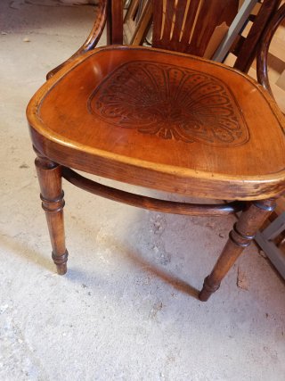 Silla vintage de madera