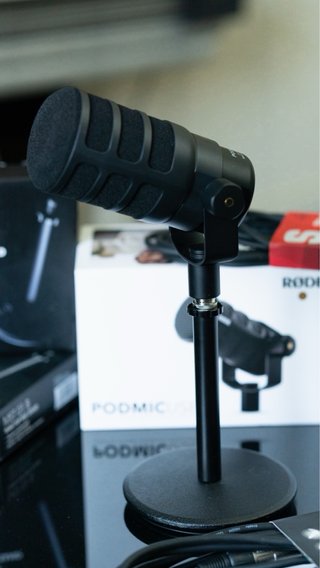 Pack 2 RØDE PodMic USB + soportes Gravity + XLR