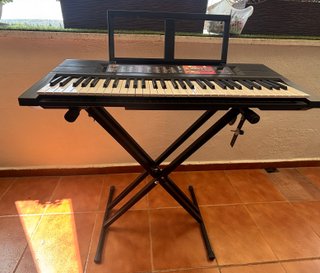 Teclado Yamaha PSR-F51