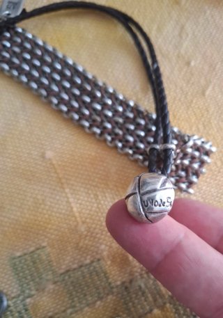 UNO DE 50 PULSERA CUERO Y METAL