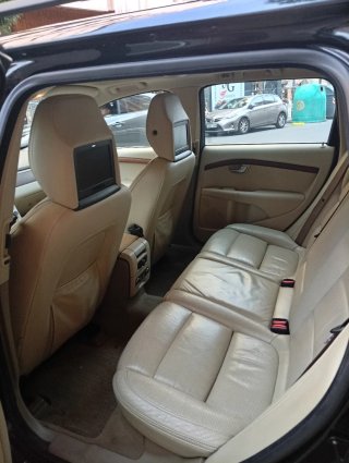 Volvo XC70 2011