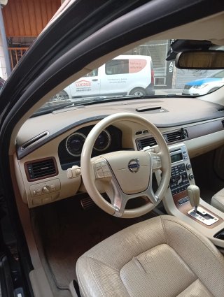 Volvo XC70 2011