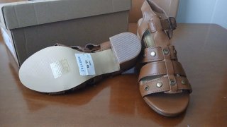 Sandalias de tacón marrones