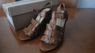 Sandalias de tacón marrones
