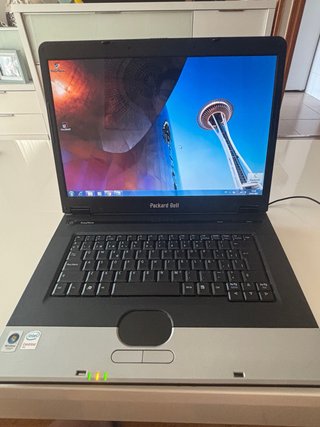 Packard Bell Portátil Negro/Plateado