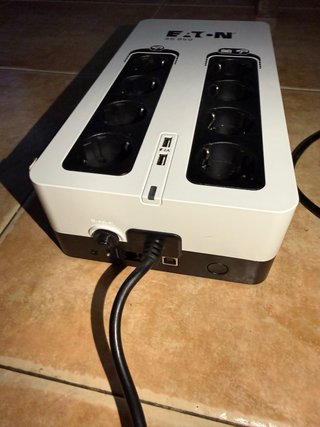 SAI Eaton 3S 850 UPS 850VA 8 enchufes + USB