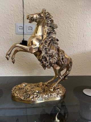 Escultura Caballo Dorado
