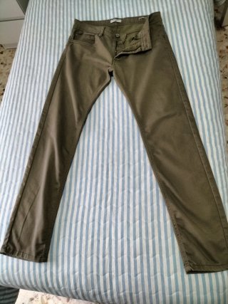 Pantalón American Eagle Talla 42 Verde Oliva