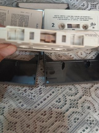 Cassettes Ilegales 84-85 Originales CBS