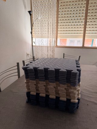 Piezas puzzle suelo para niños