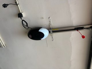 Instalación Motor puerta garaje elevadora