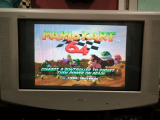 Televisor Sony Trinitron Plata