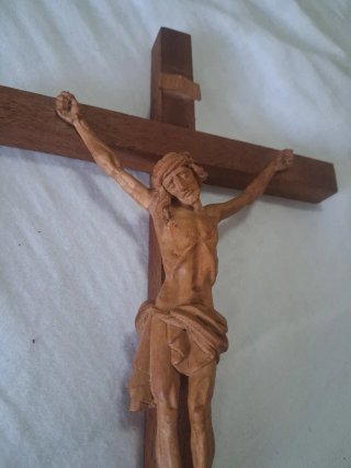 Crucifijo de madera