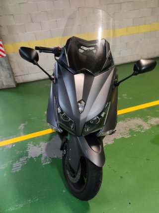 Yamaha Tmax